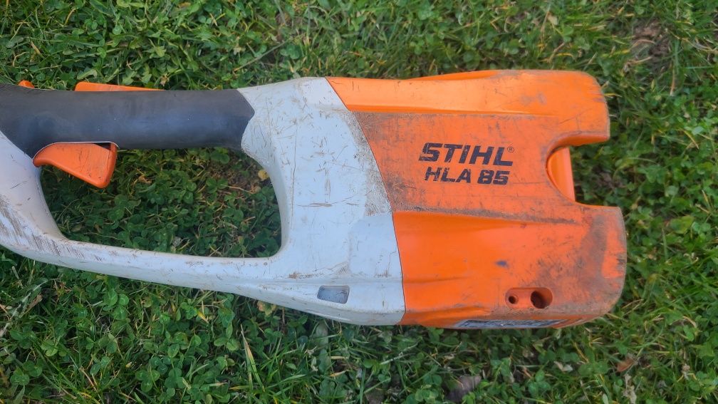 Телескопичен храсторез, ножица за високи клони Stihl под наем до 3.5м