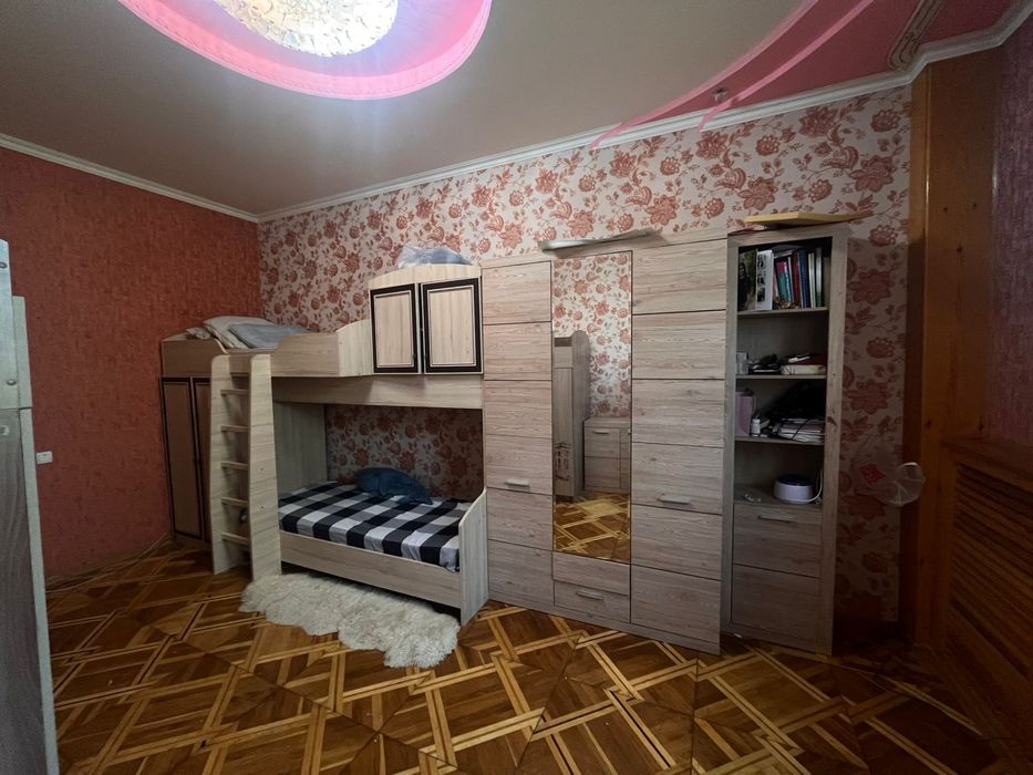 Кровать двухъярусная