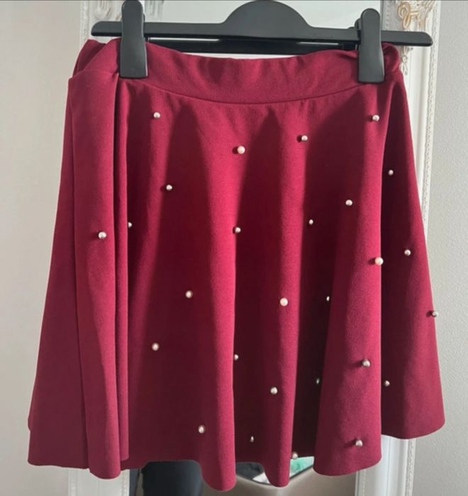 Fusta dama Zara cu perle