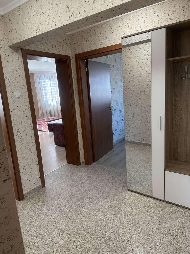 Дава се под наем Тристаен апартамент в София, Център - 100 кв.м за 600 € - Снимка #5