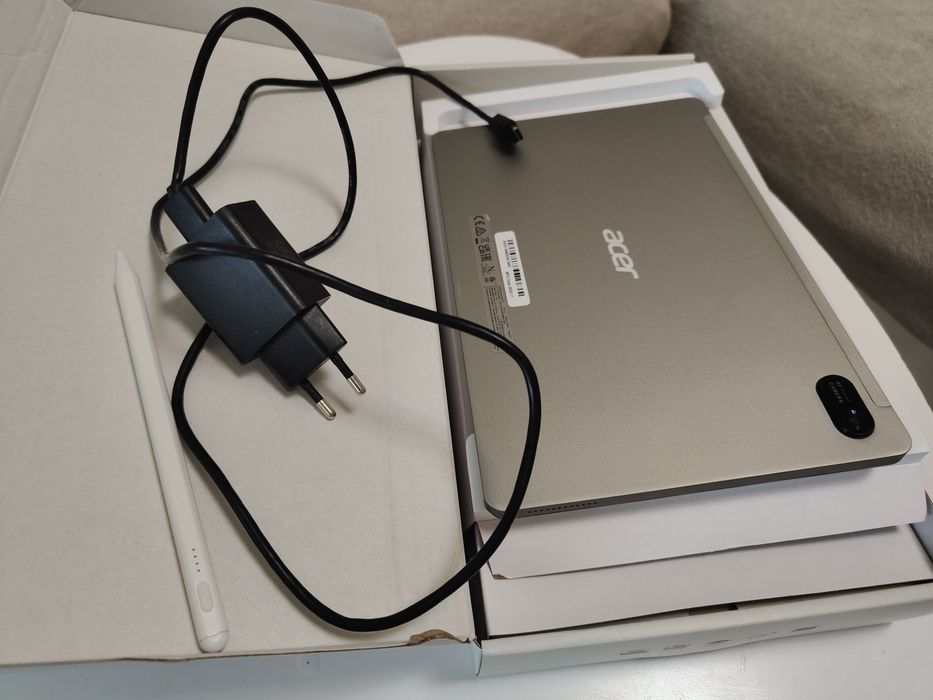 Продавам Таблет Acer Iconia M10