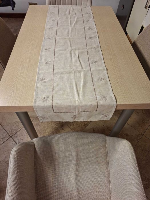 Трапезна маса за 6 човека