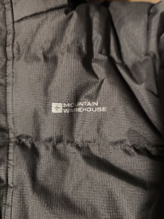 Geaca iarna Mountain warehouse 7-8 ani