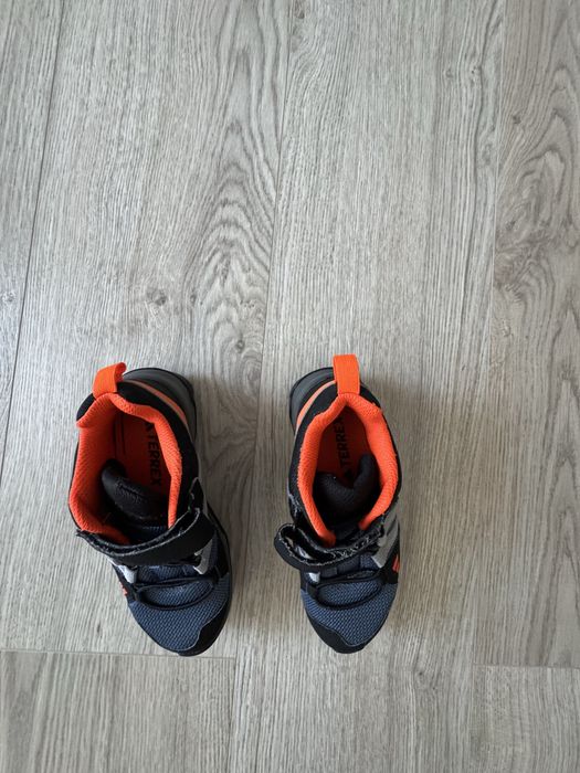 Incaltaminte drumetie adidas terrex copii baieti marime 28