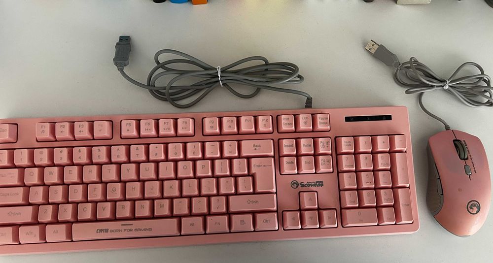 set tastatura si maus