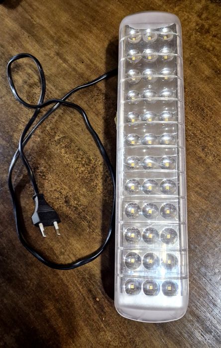 Светильник светодиодный аккумуляторный