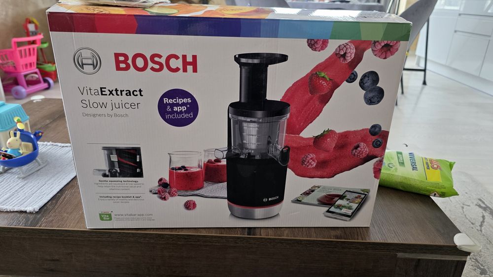 Сокоизтисквачка Bosch VitaExtract MESM731M