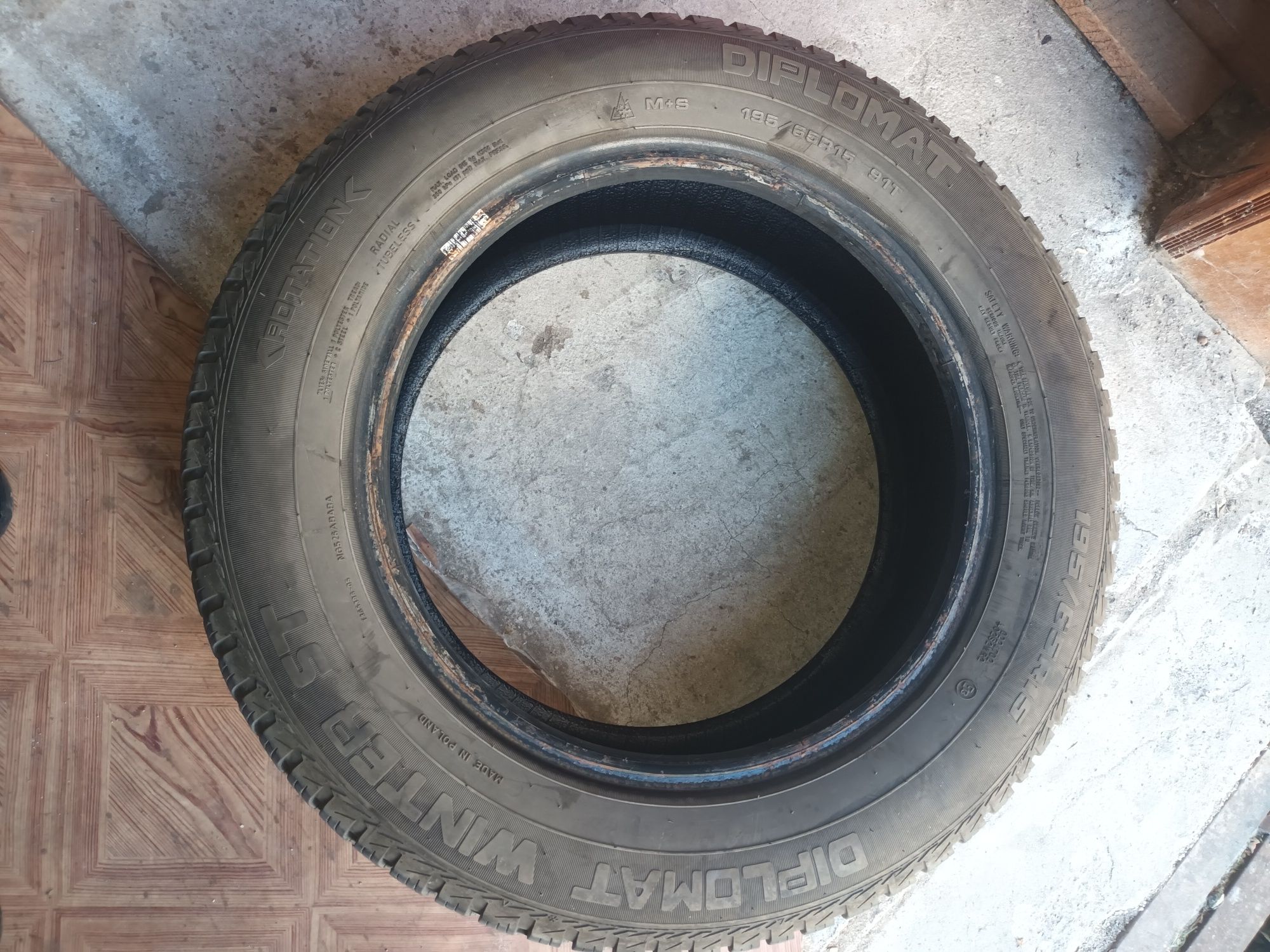 Продавам  4бр.Зимни гуми 195/65 /15 2х2