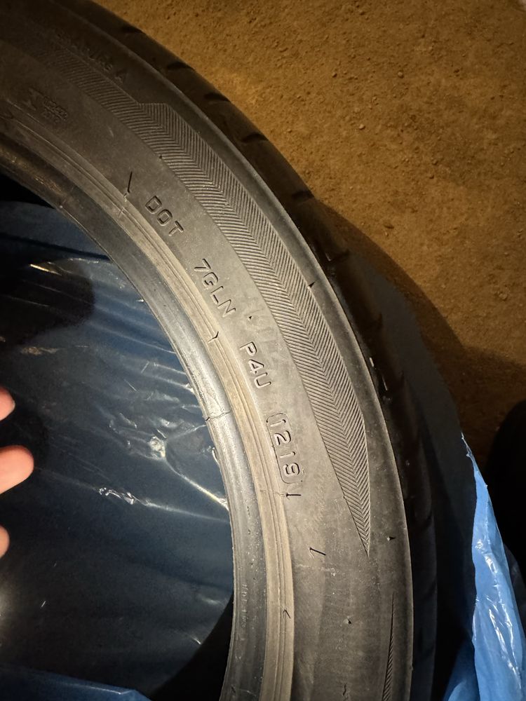 Bridgestone 245/45/19 х4