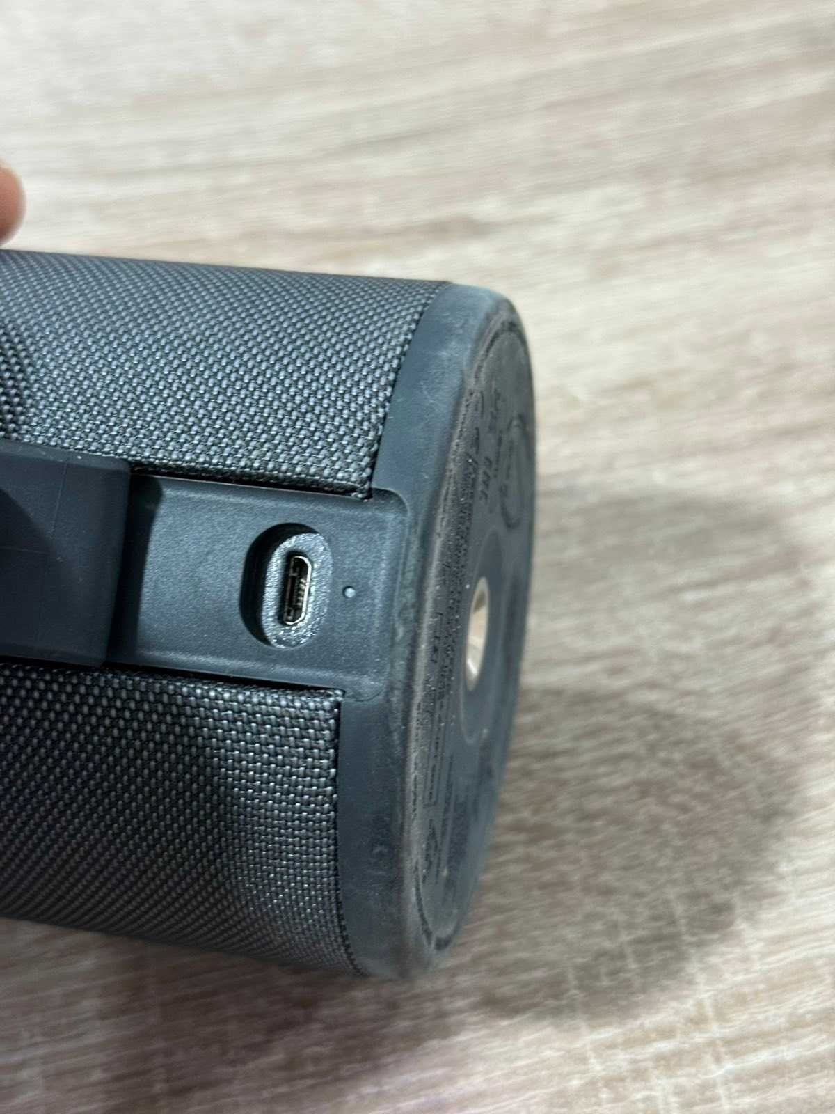 Продавам Bluetooth Тонколона Ultimate Ears MegaBoom 3