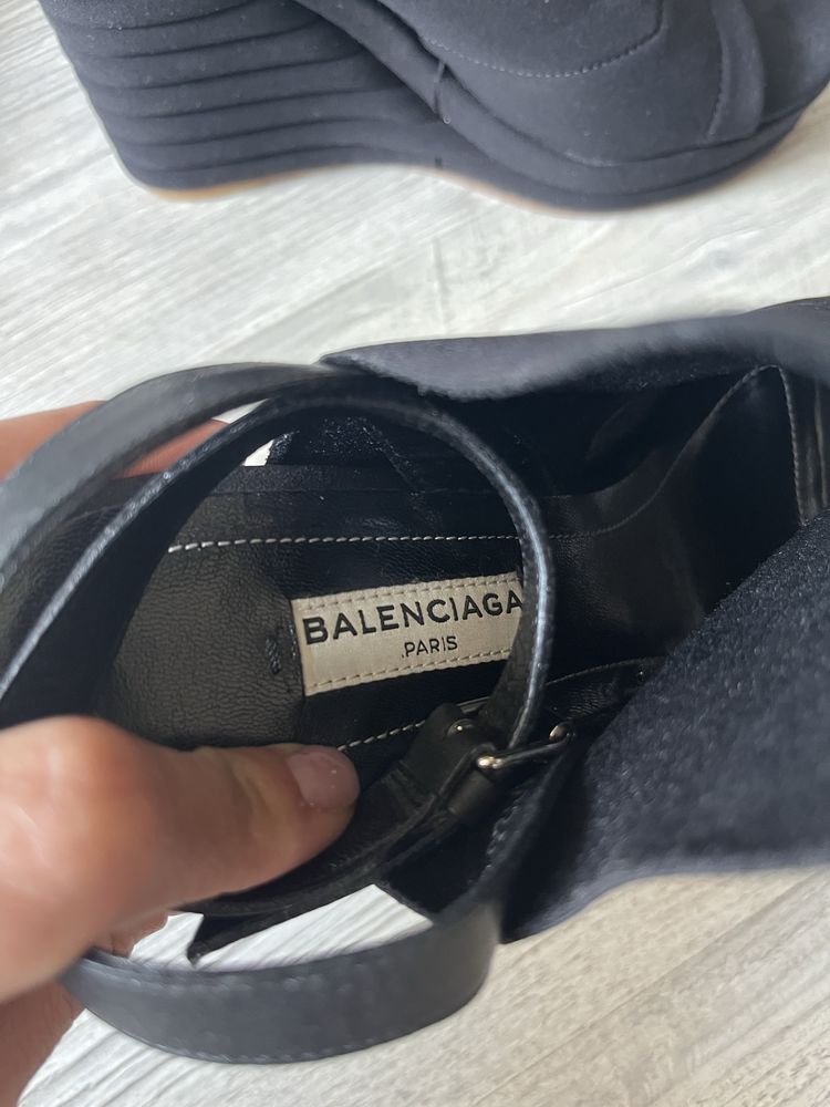 Сандали Balenciaga