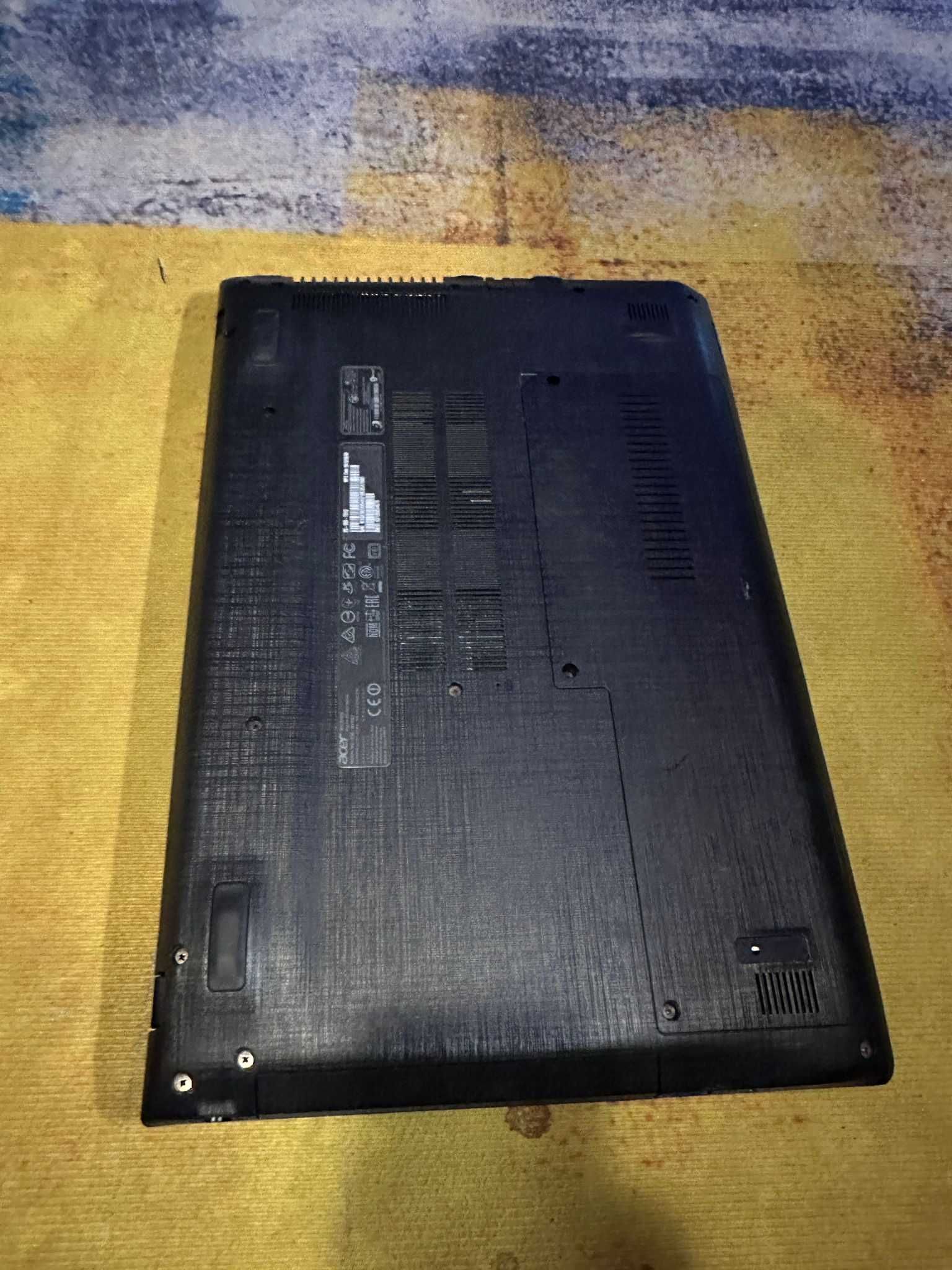 Laptop Acer E15. Amd A10-9600p, 8 gb ddr4, ssd 256