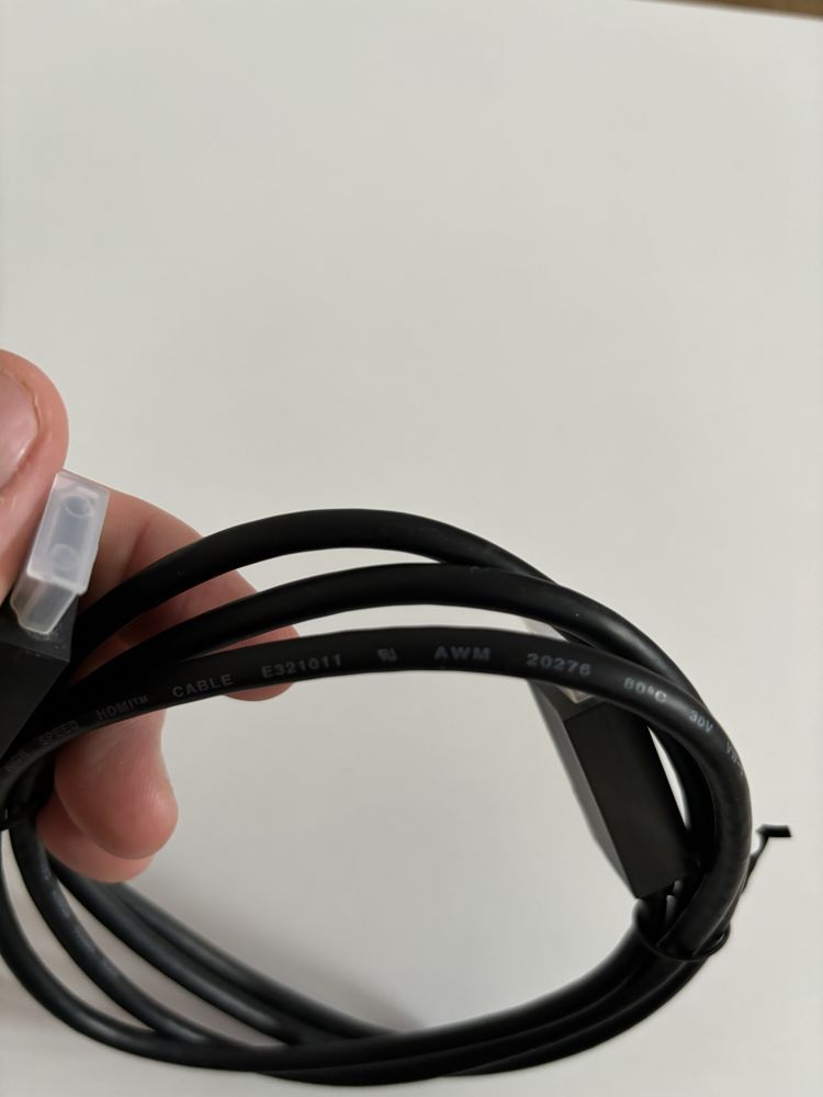 Vand cablu HDMI 2.1 original de la PS5