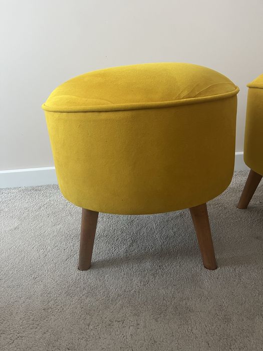 Табуретка цвят горчица