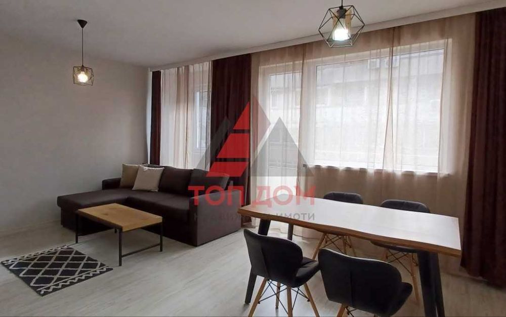 Дава се под наем Двустаен апартамент в Варна, Център - 60 кв.м за 700 € - Снимка #2