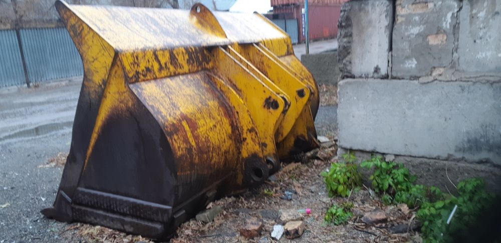Продам ковш на погрузчик