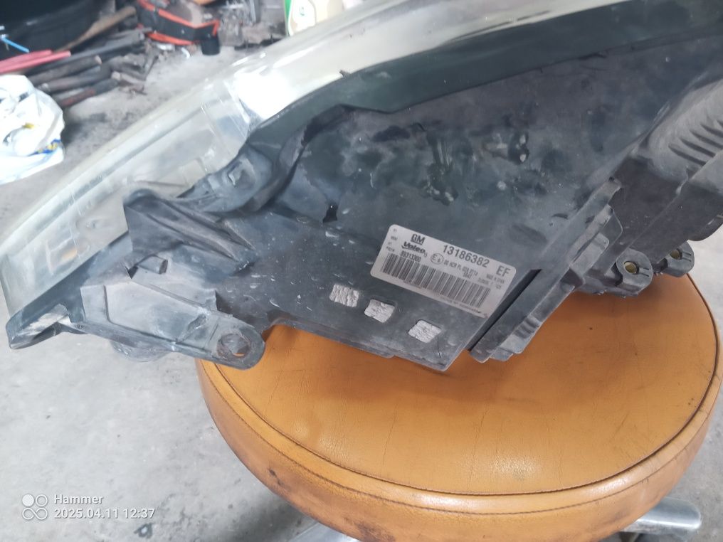 Десен фар за opel corsa d