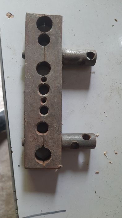 Polizor,slefuitor, Strung, banc de lucru,masă tamplar, cuie, bormașina