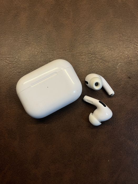 Наушники AirPods Pro