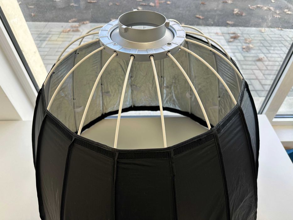 Godox P90L параболичен дълбок софтбокс 90см с Bowens монтаж