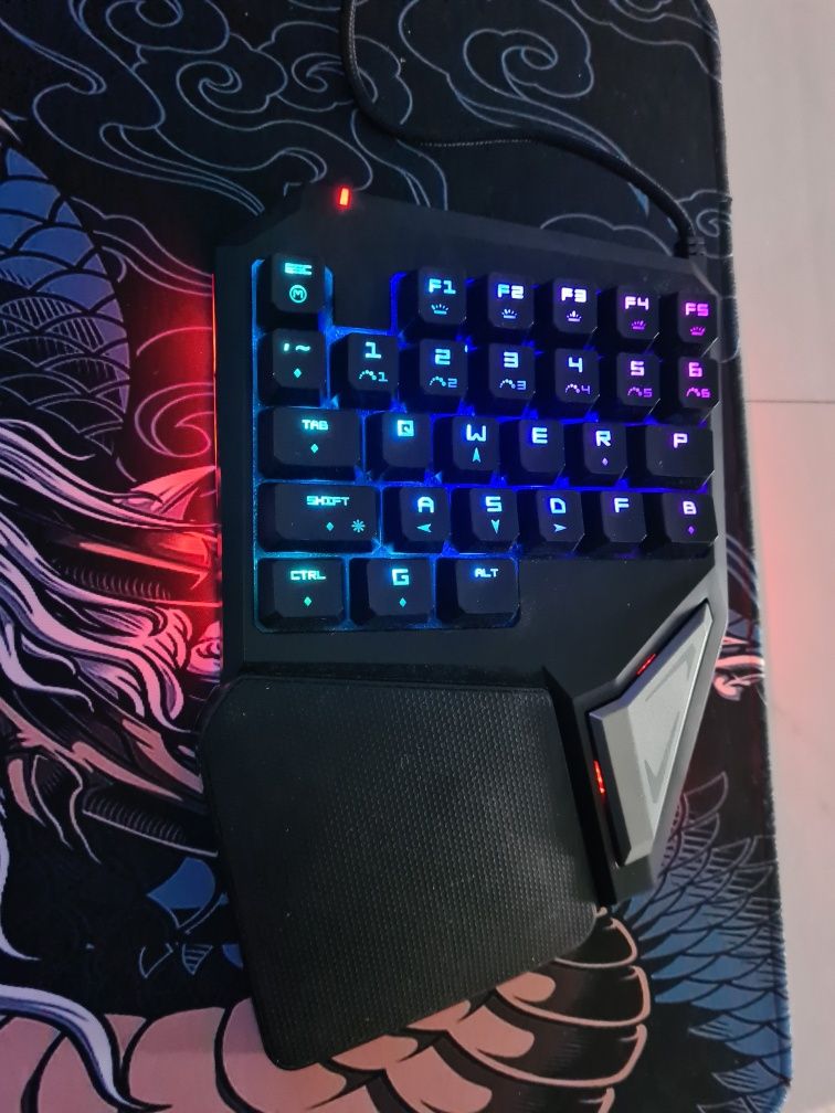 Игровая клавиатура Delux GTK-T9 Plus
