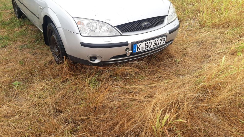 Bara fata aripa capota usa far stop trager Ford Mondeo