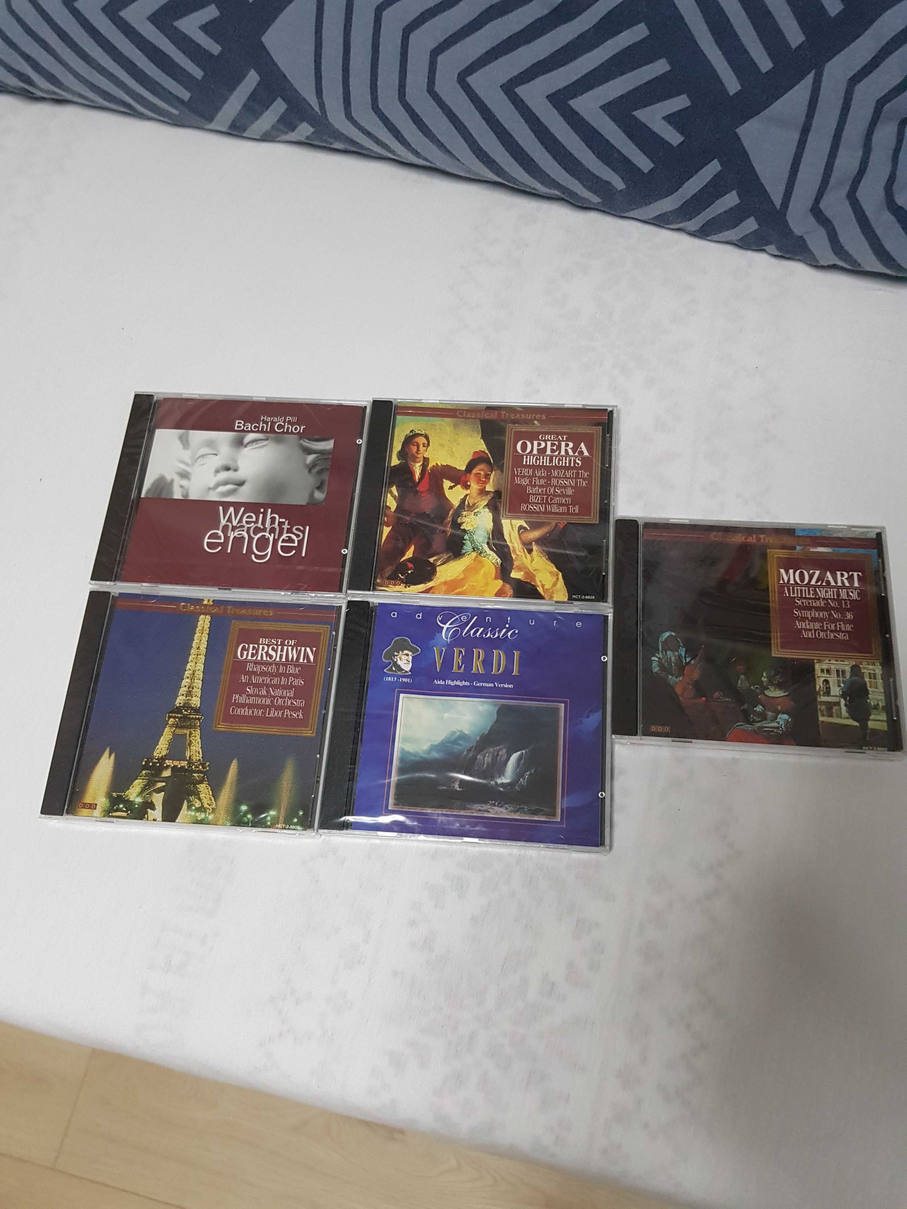 CD uri muzica clasica sigilate.