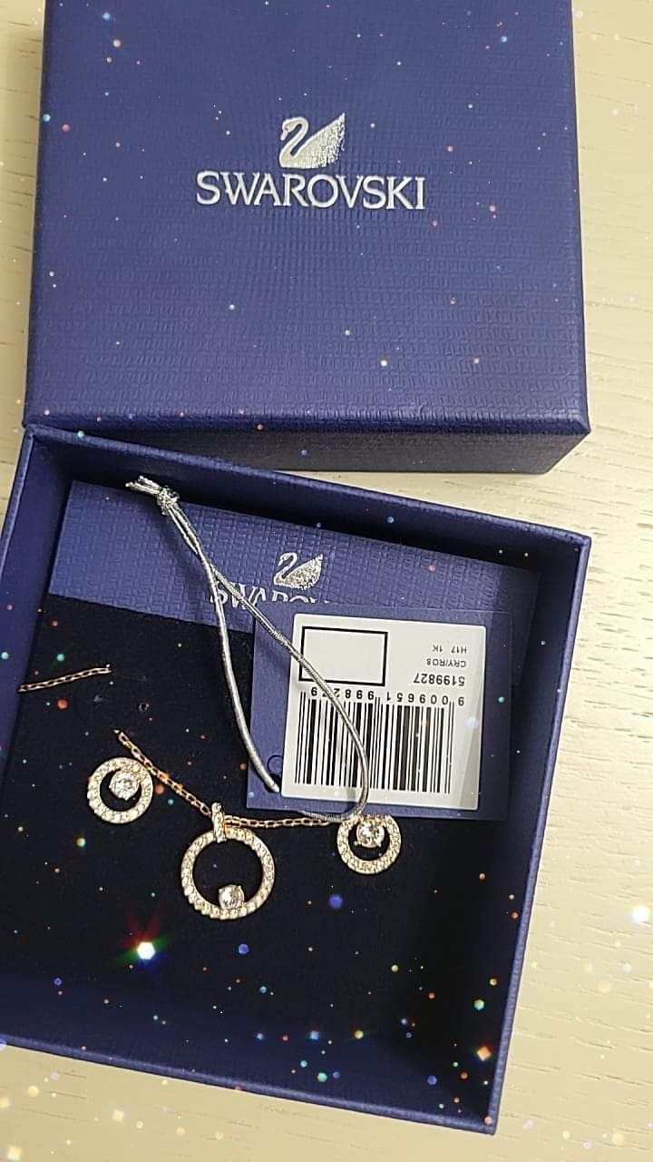 SWAROVSKI set cercei cu lant