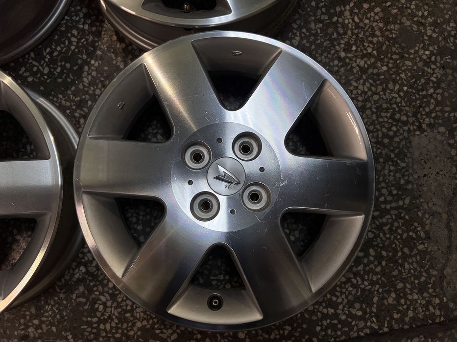 Джанти за Daihatsu 15” 4x100 4.5j ET45