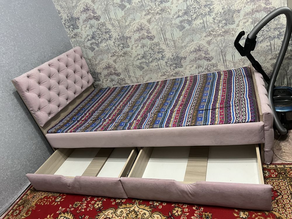 Продается кровать