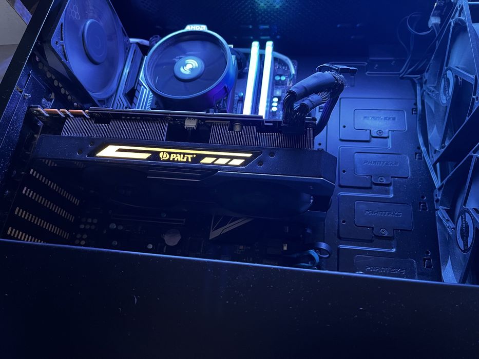 Продавам перфектна Palit GTX 1070 8GB