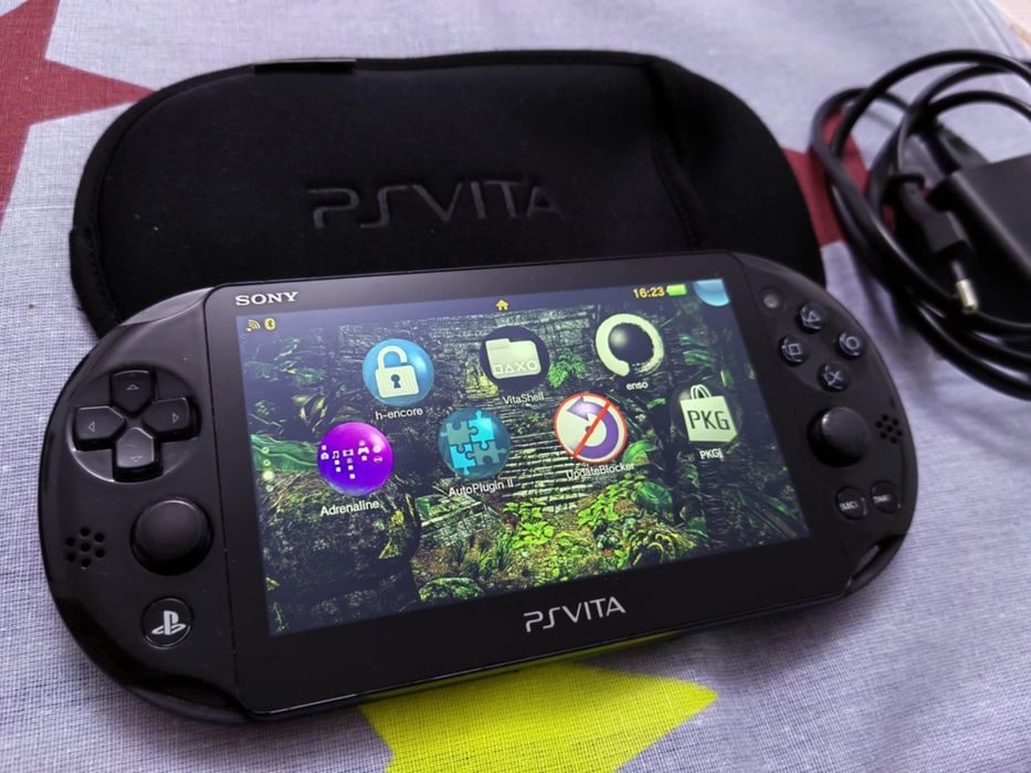 Ps vita slim с много игри