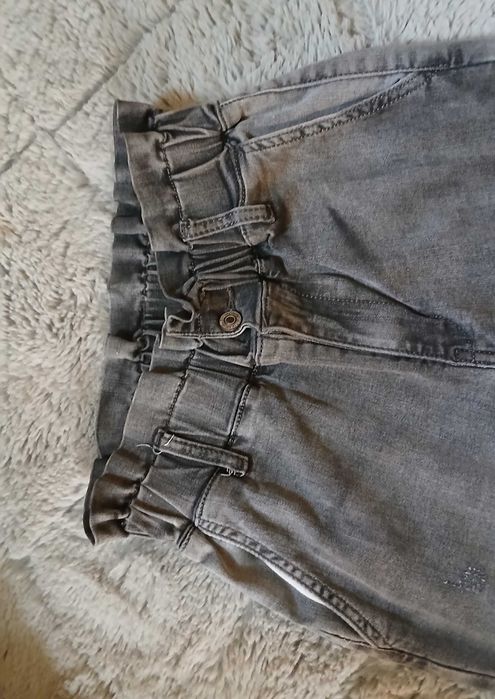 Blugi de damă gri, elastici