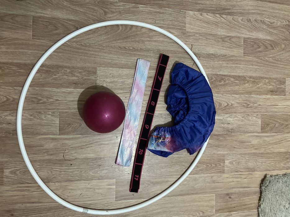 Предметы для художественной гимнастикии, все целое новое и подходить д