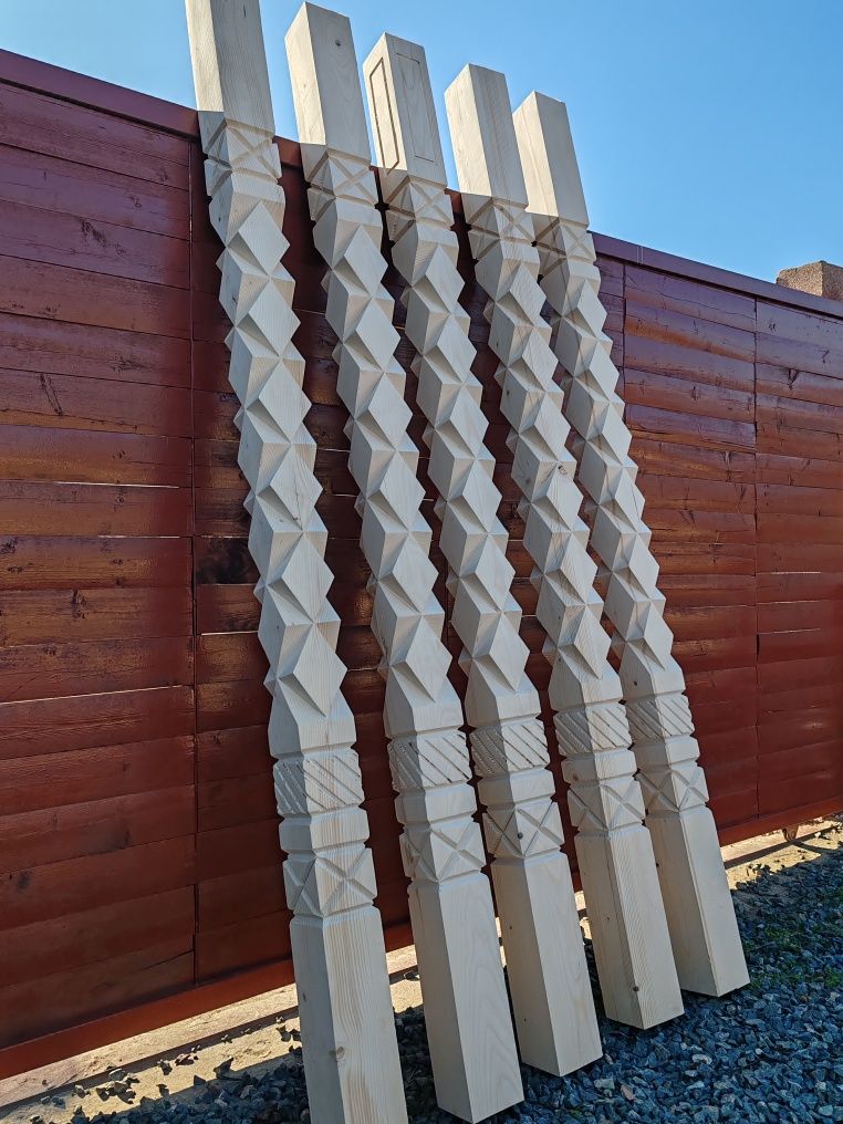 Stâlpi lemn  sculptati model terase foișoare.   stalpi-lemn.ro