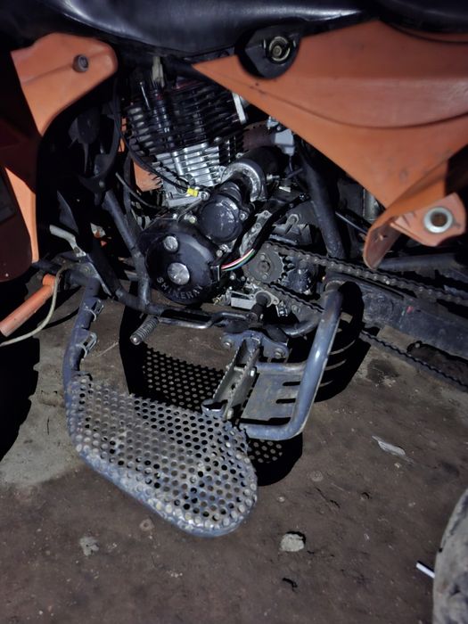 Vând atv 250cc prețul este 3600 lei