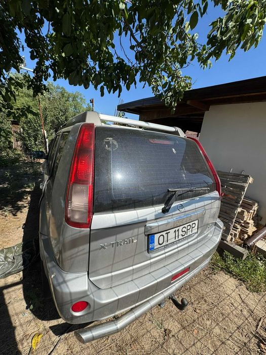 vand  Nissan X-trail 2005, 2.2 diesel