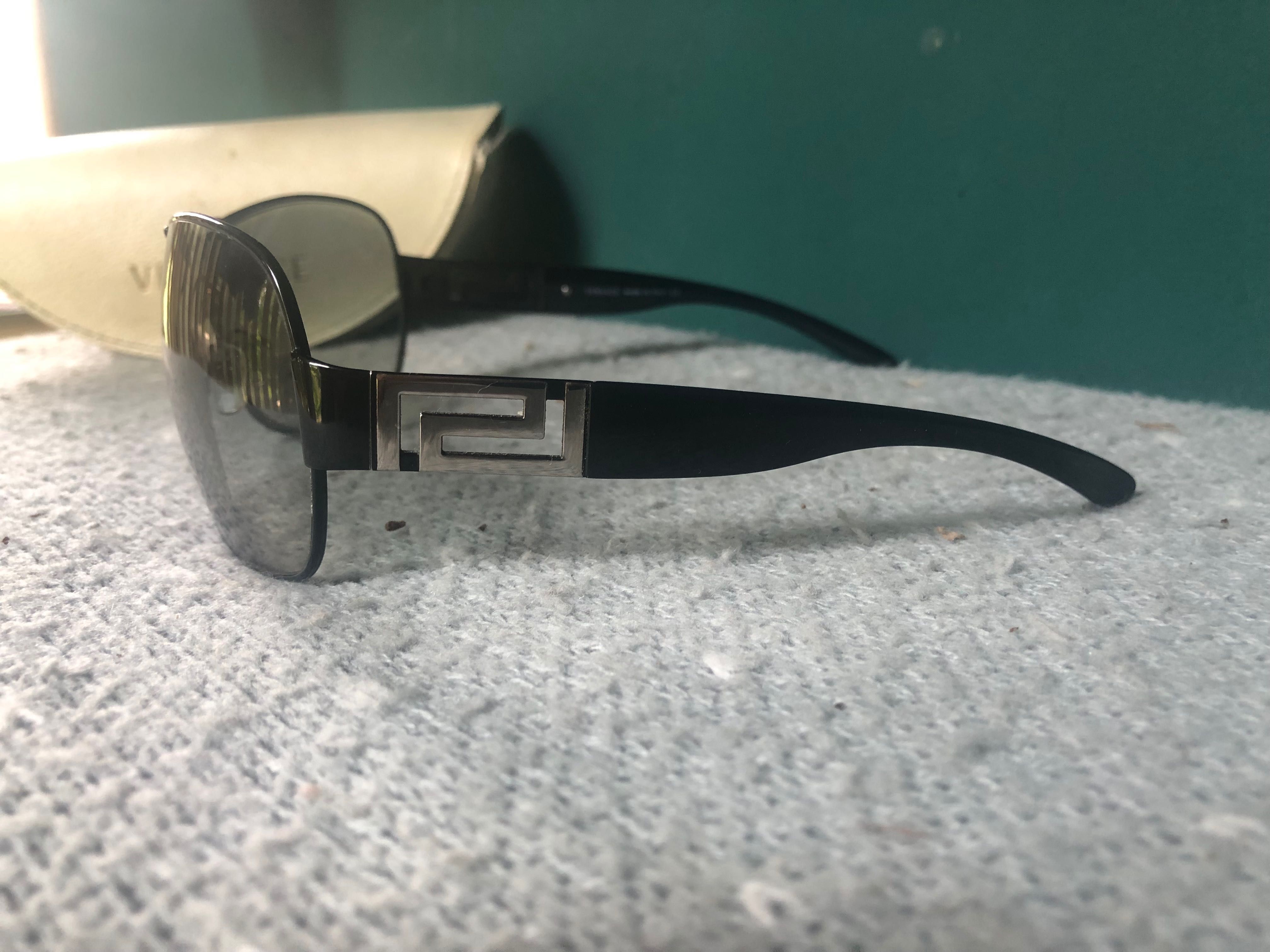Versace слънчеви очила Мод 2077  8G