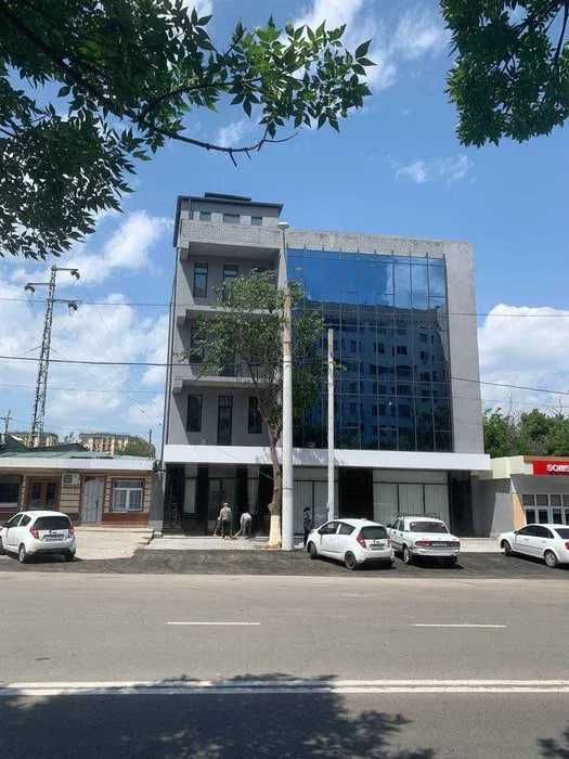 Сдаётся 4-Этажнь Здание 2000м2 Алмазар 1 линия Карасарай
