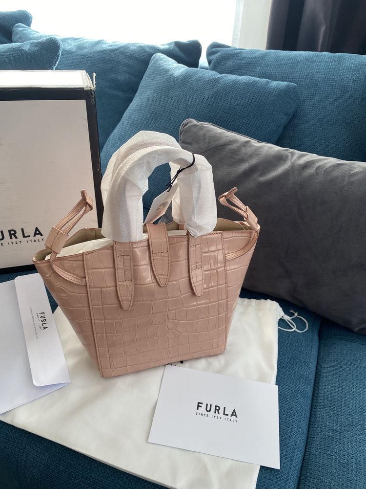 FURLA NET Tote Mini Rose! Нова, 100 % оригинал с всички документи.