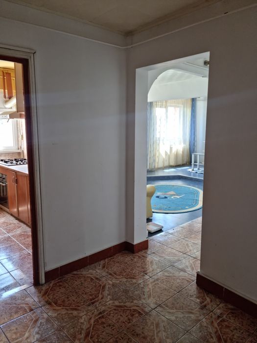 Vand apartament 4 camere Bdul N Balcescu
