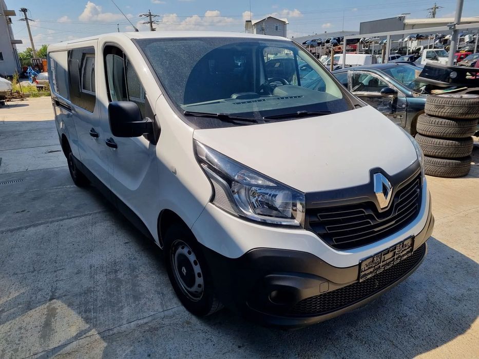 Dezmembrari piese auto Renault Trafic 3 Mixt 5 locuri