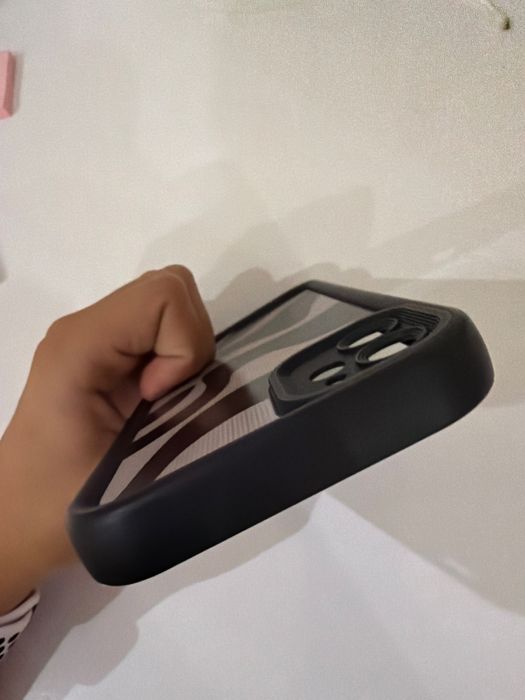 Калъф за iphone 11 чисто нов!