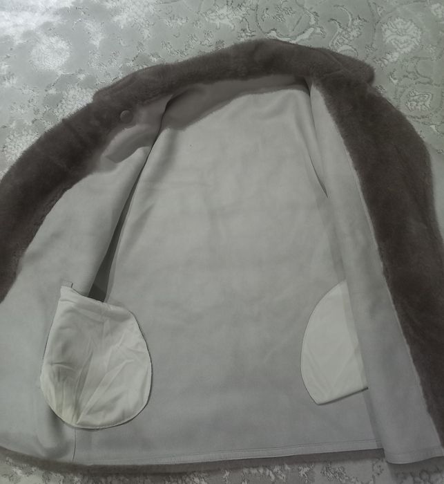 Продам дублёнку новую