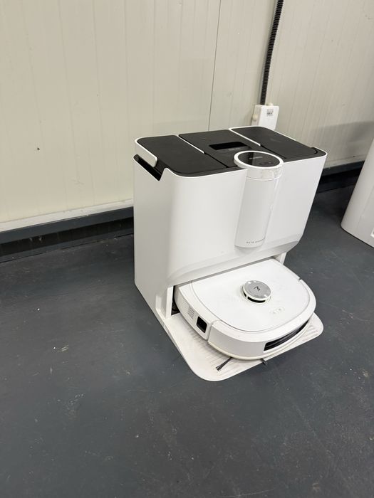 Aspirator robot Eureka J20 Ultra