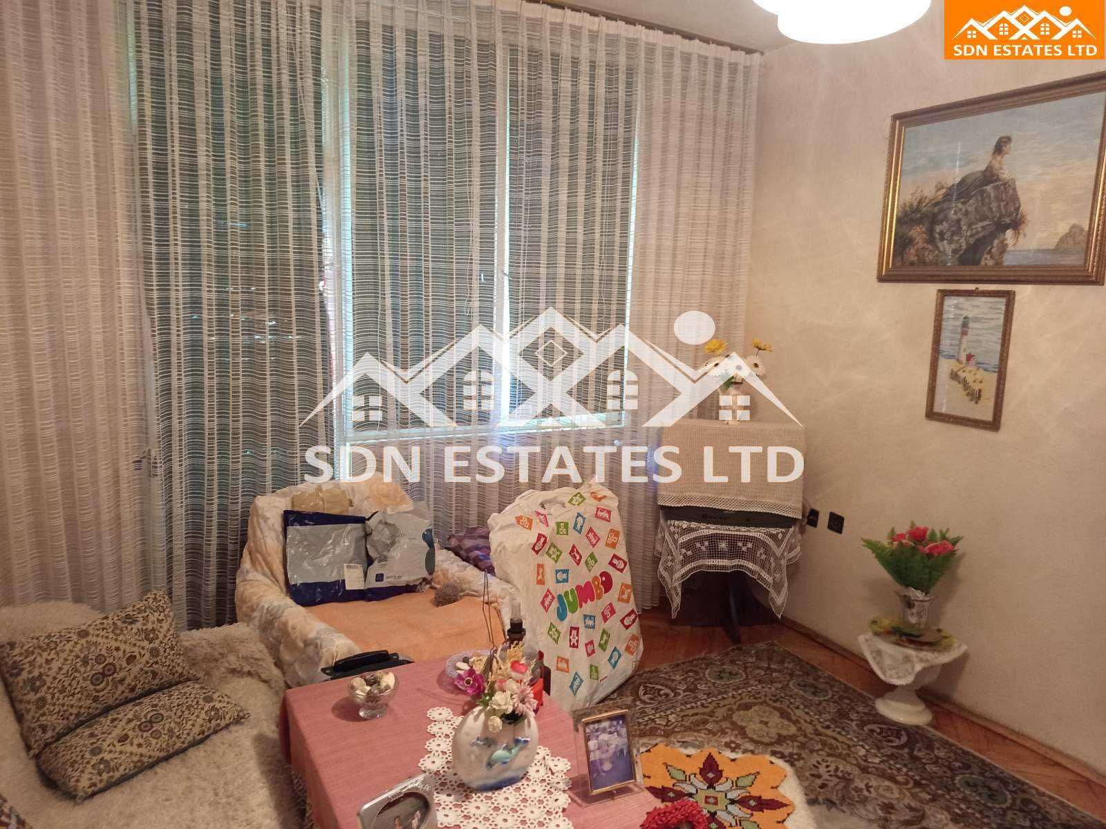 Продава тристаен апартамент в кв. Васил Левски