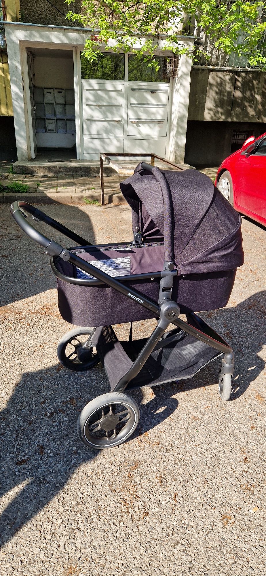 НОВА количка MAXI COSI street plus