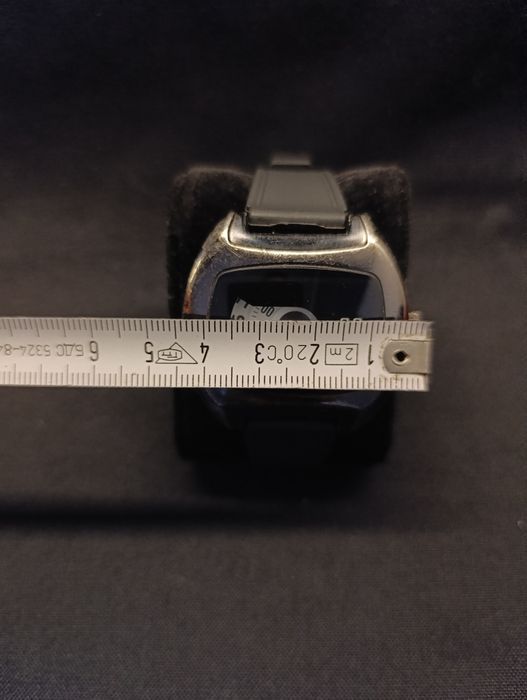 Много рядък часовник Q&Q