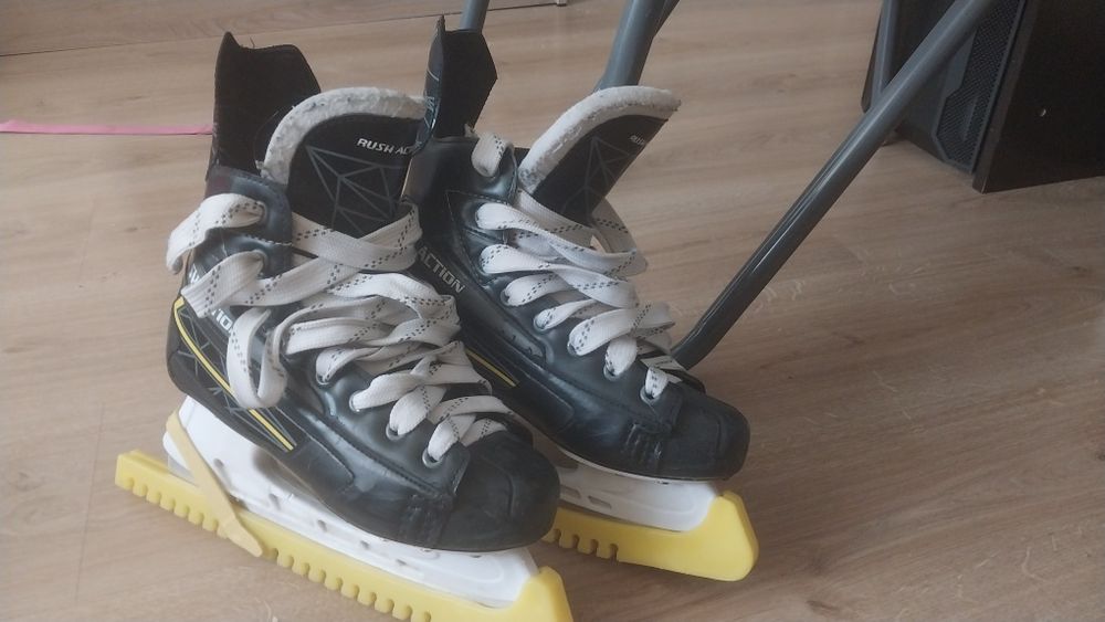Хокейные конььки