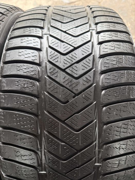 2x Anvelope Iarna 275/35 R21 - Pirelli Sotto Zero 3 Winter ELECT PNCS